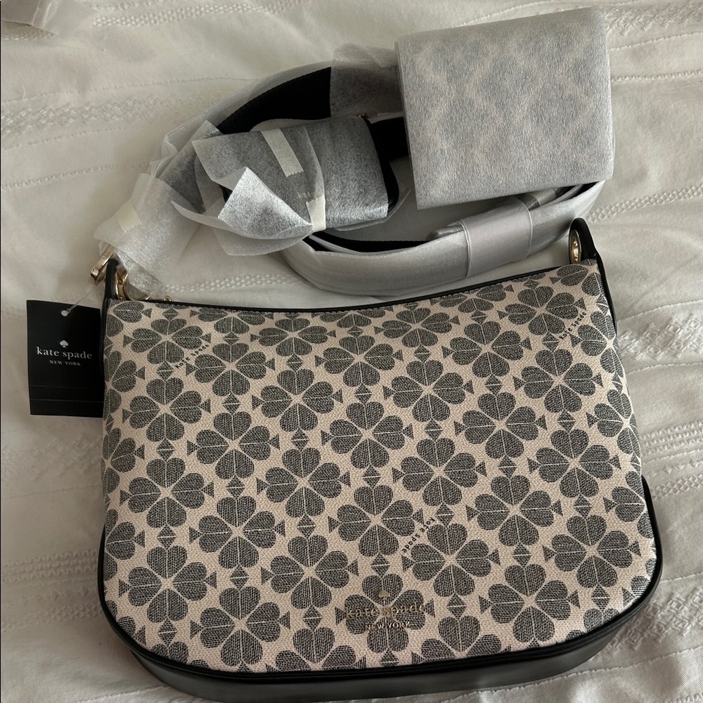 NWT Kate Spade Signature Spade Flower PVC Large Crossbody with matching wallet - Picture 5 of 5
